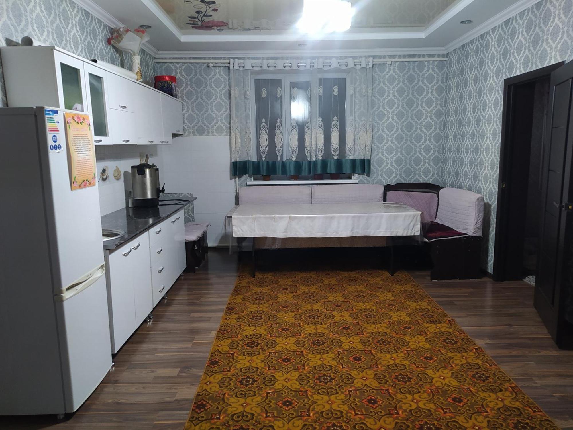 Jusup Guest House, Hostel Dzhangyaryk Extérieur photo